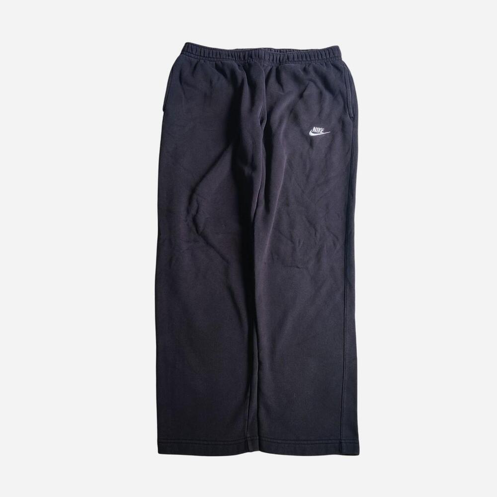 Nike black sweatpants with embroidered logo